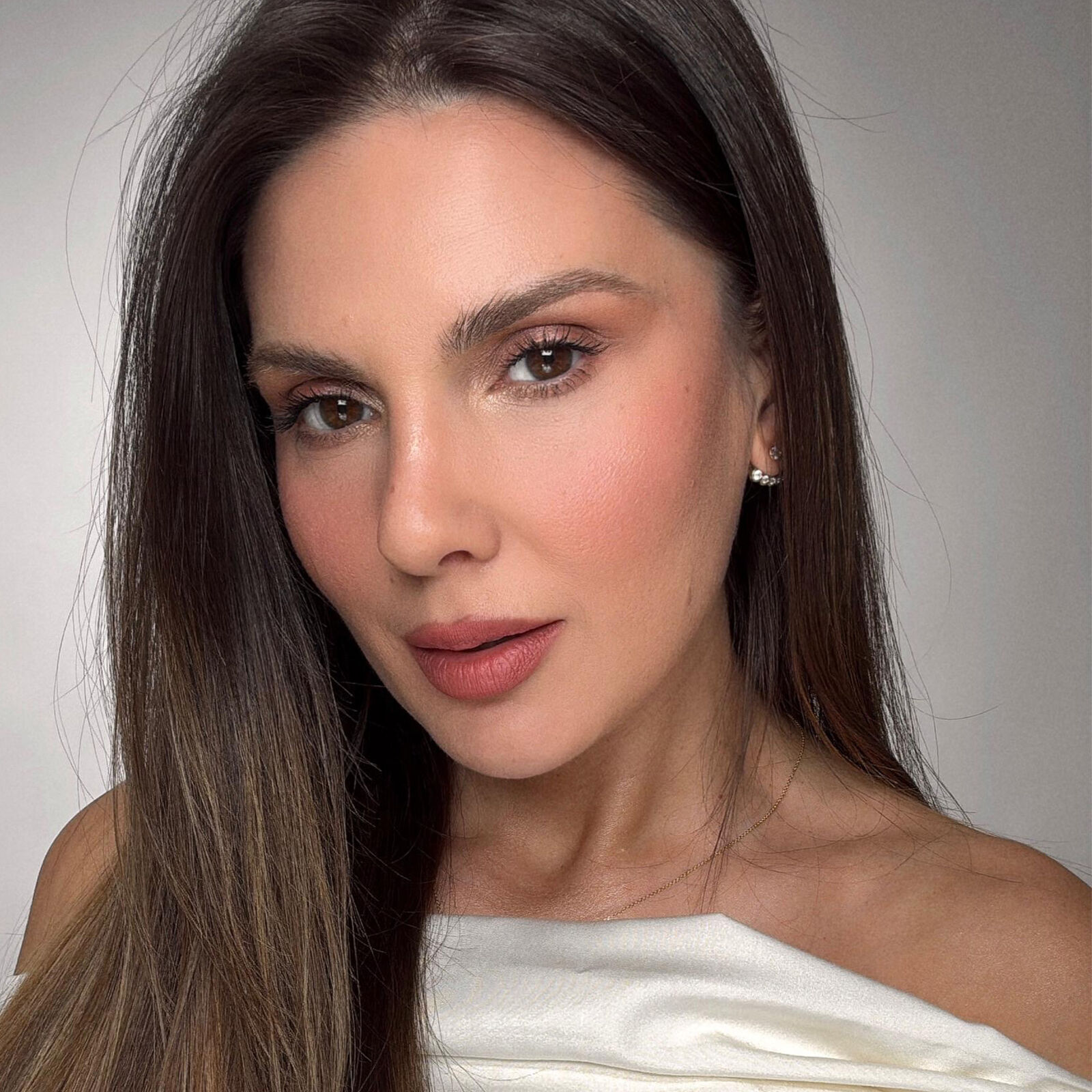 Bundle Andreea Ali, NARS KIT MAKE-UP FINO AL -15%