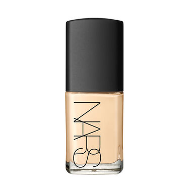 Sheer Glow Foundation, NARS Fondotinta