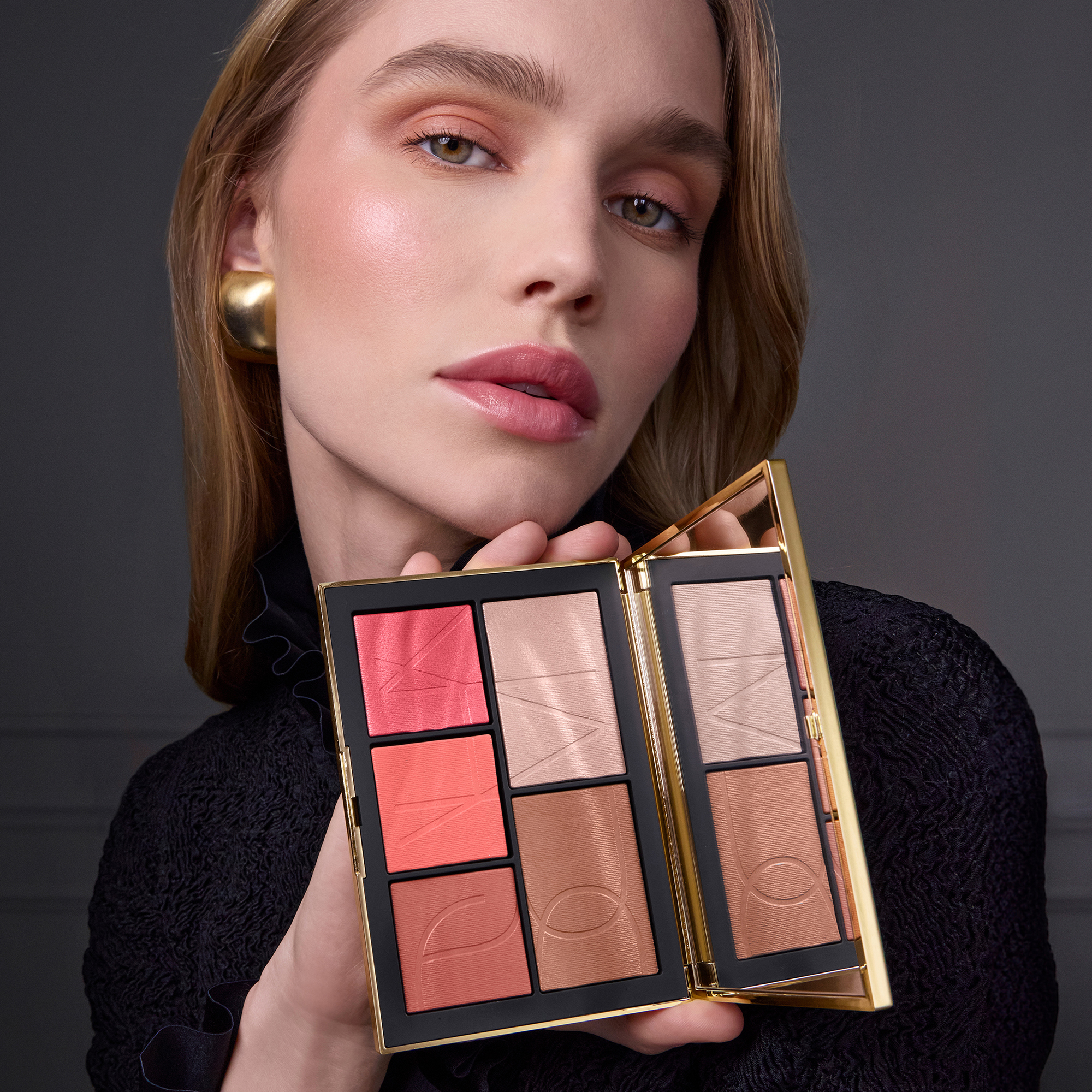 Pure Luxury Light Reflecting™ Cheek & Eye Palette